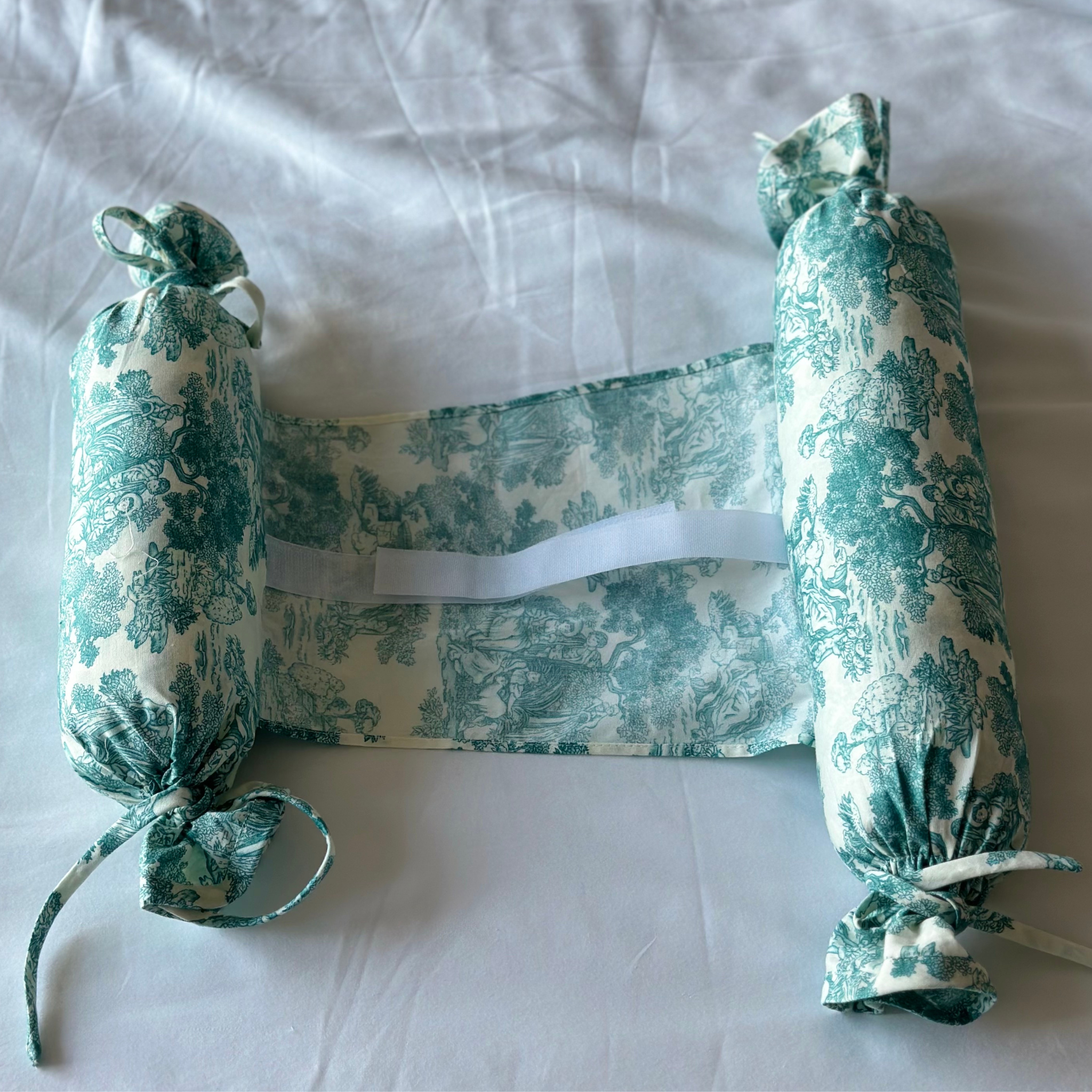 Anti-roll Pillow Charlotte Toile de Jouy